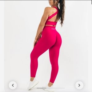 Alephalete leggings size small